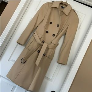 BEBE TAN TRENCH COAT MED